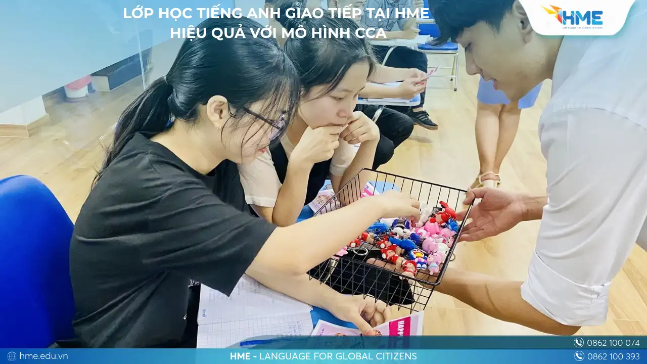 Lớp học tiếng Anh giao tiếp tại HME – Hiệu quả với mô hình CCA