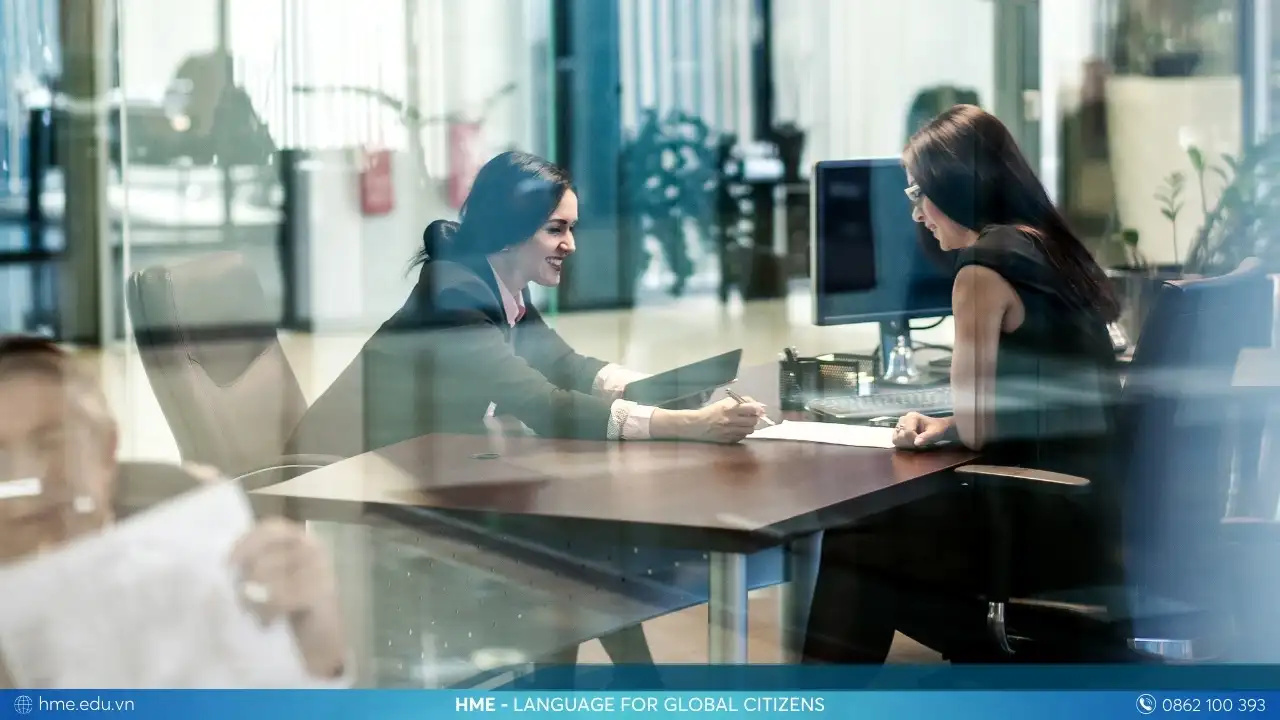 Mẫu câu tiếng Anh công việc khi gọi điện thoại