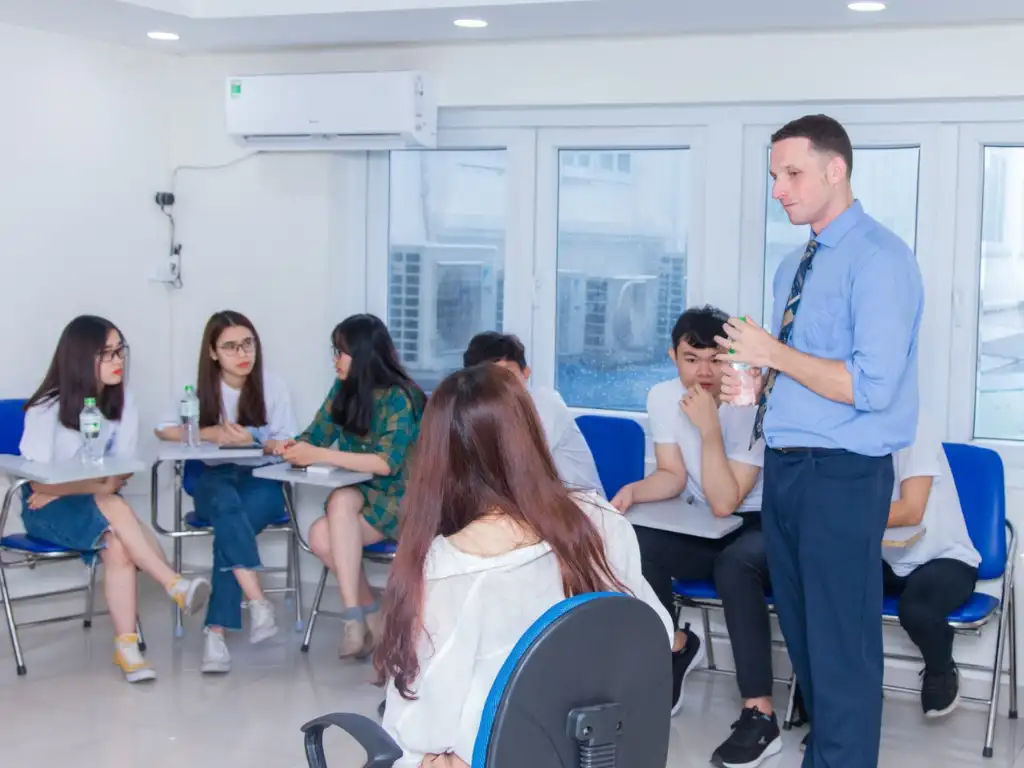 Trung Tâm Ngoại Ngữ HME | Language for Global Citizens